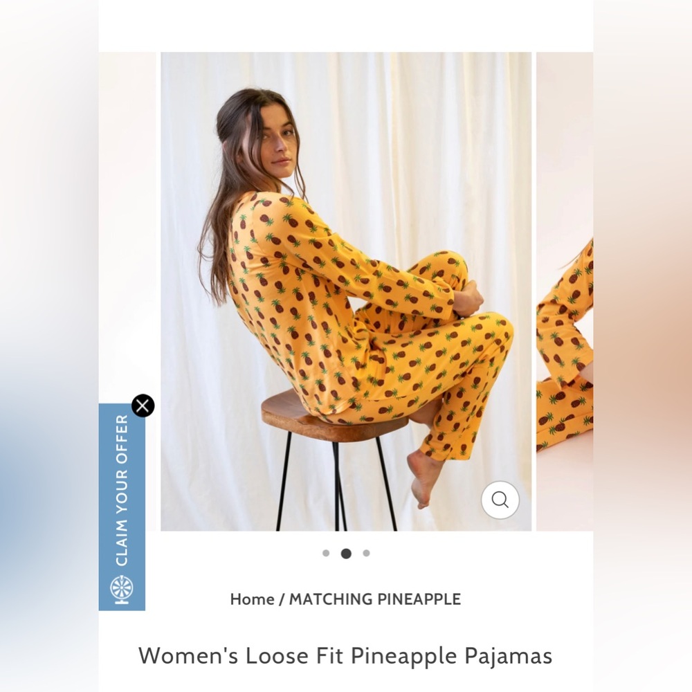 Women's Loose Fit Pineapple Pajama Set - Yellow